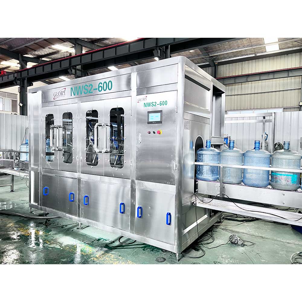 Automatic inner high pressure washing outside brushing machine